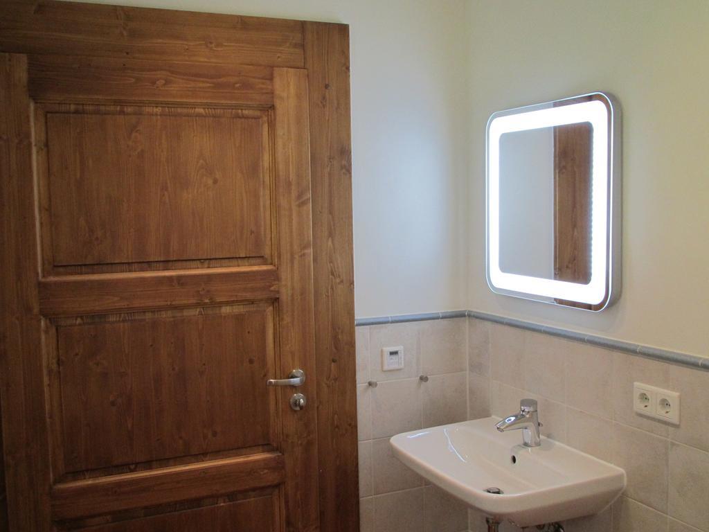 Exklusives Holzhaus Villa Burg  Room photo